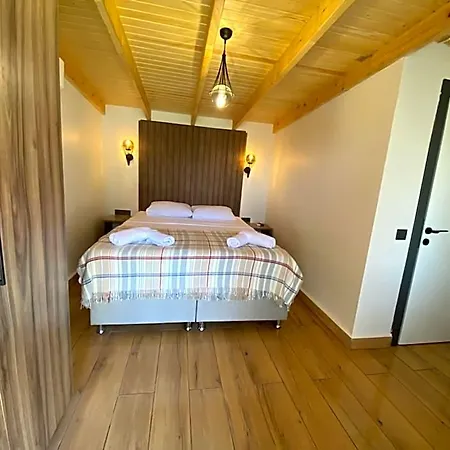 Tinos & Bag Evi 3* Tenedos