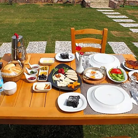 Tinos & Bag Evi