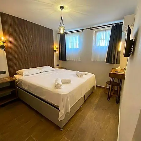 Tinos & Bag Evi 12 Yas Uestue Hotel 3*