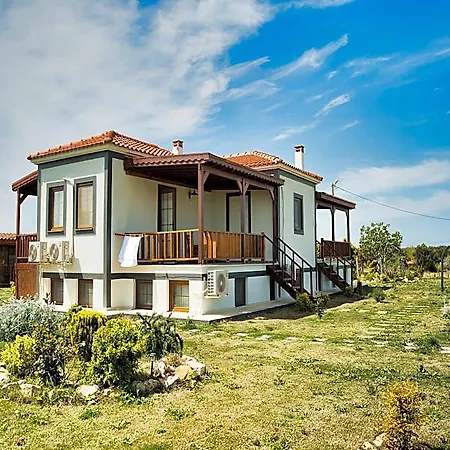Hotel Tinos & Bag Evi 12 Yas Uestue 3*