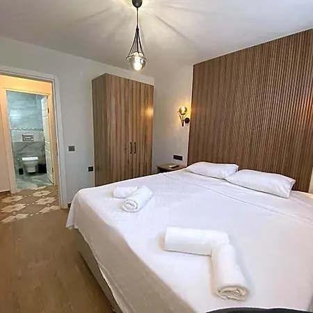 Hotel Tinos & Bag Evi 12 Yas Uestue Bozcaada