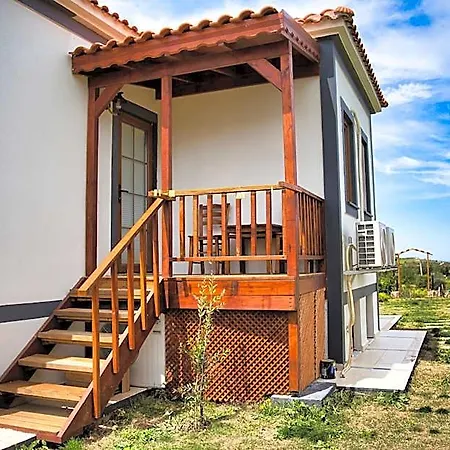 Tinos & Bag Evi 12 Yas Uestue Hotel Bozcaada