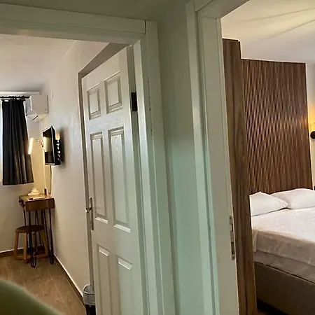 Hotel Tinos & Bag Evi 12 Yas Uestue Bozcaada