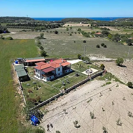 Tinos & Bag Evi 12 Yas Uestue Hotel 3*
