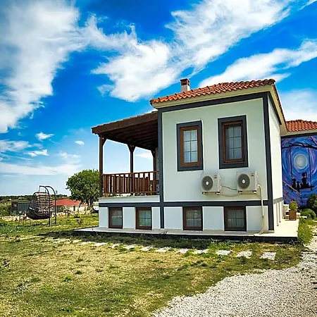 Hotel Tinos & Bag Evi 12 Yas Uestue Bozcaada