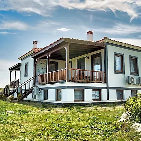 Tinos & Bag Evi 12 Yas Uestue 3*