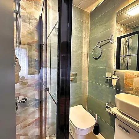 Hotel Tinos & Bag Evi 12 Yas Uestue 3*